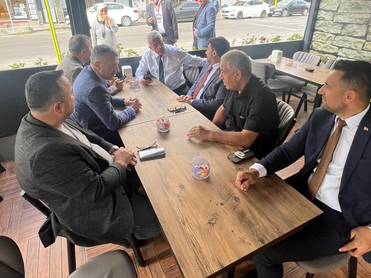 Türkiye Yüzyılı Buluşmaları kapsamında, Milletvekilimiz Ahmet Ersagun YÜCEL ile birlikte esnaflarımızla kahvaltı programında bir araya geldik.