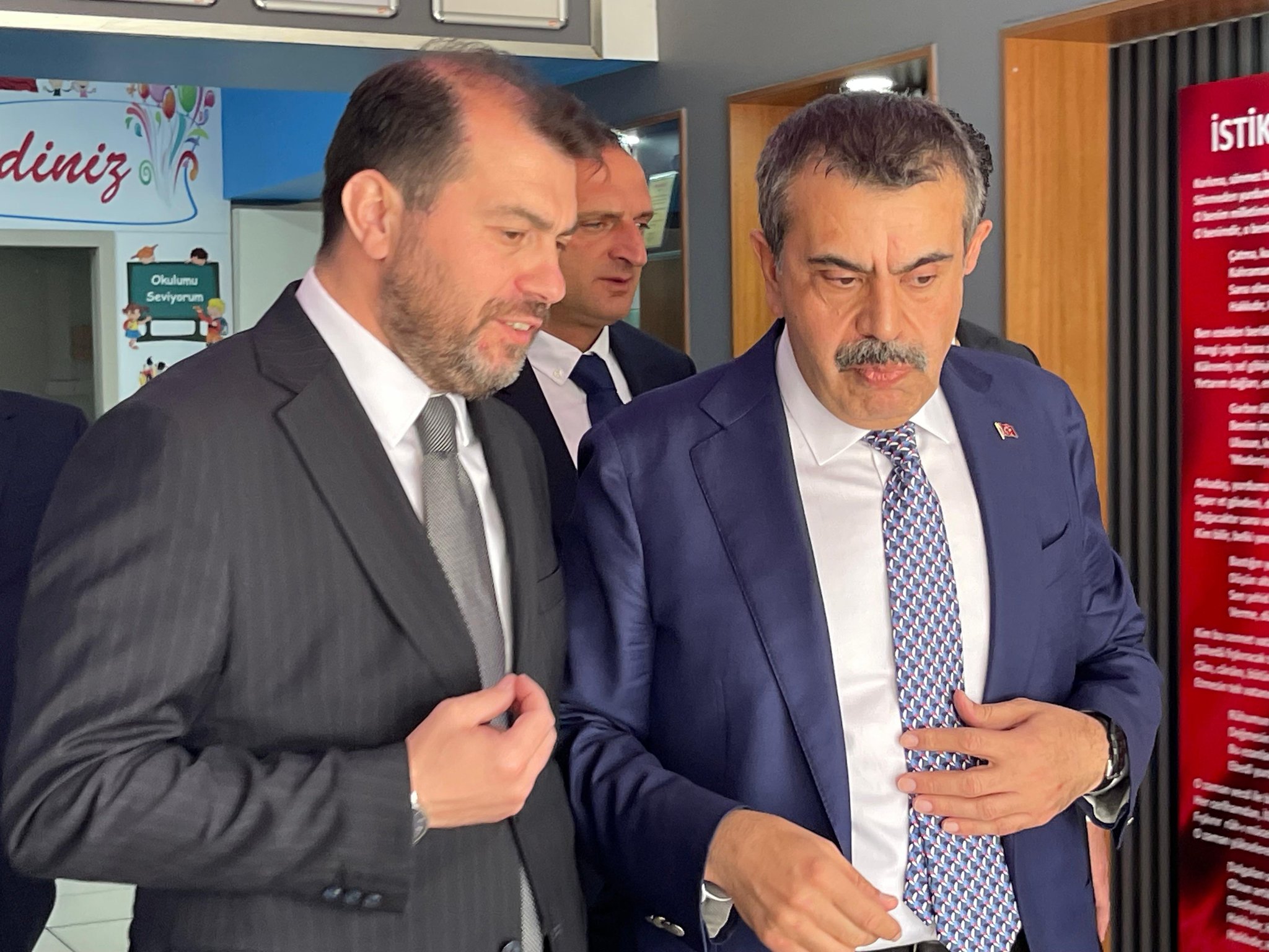 Millî Eğitim Bakanımız Yusuf TEKİN, İstanbul programı kapsamında Tuzla Atatürk İlkokulu’nu ziyaret etti.