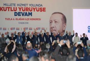 AK PARTİ TUZLA’DA MİLLETE HİZMET YOLUNDA SUAT DURAK İLE KUTLU YÜRÜYÜŞE DEVAM