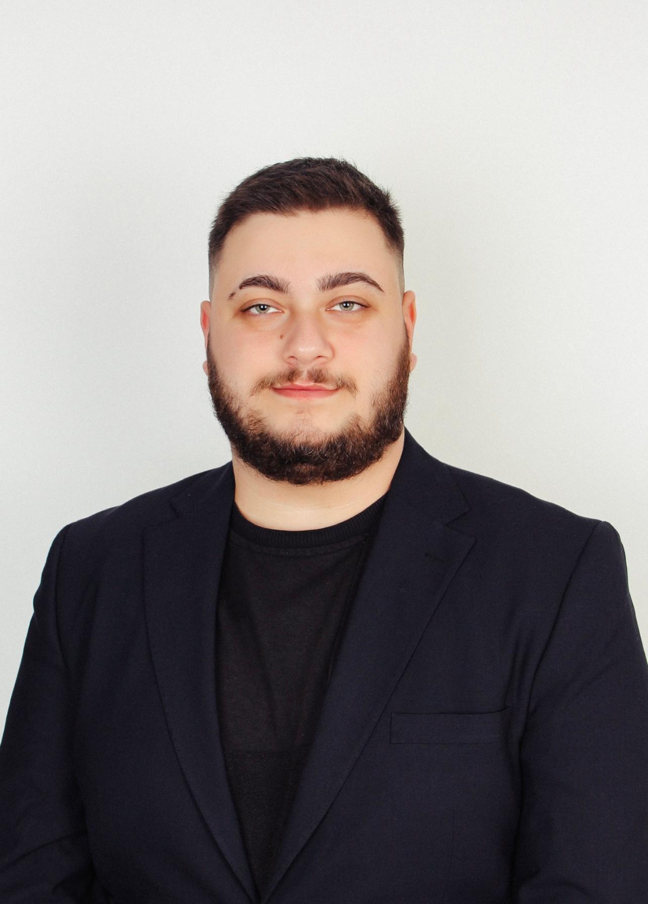 cemal-aksu